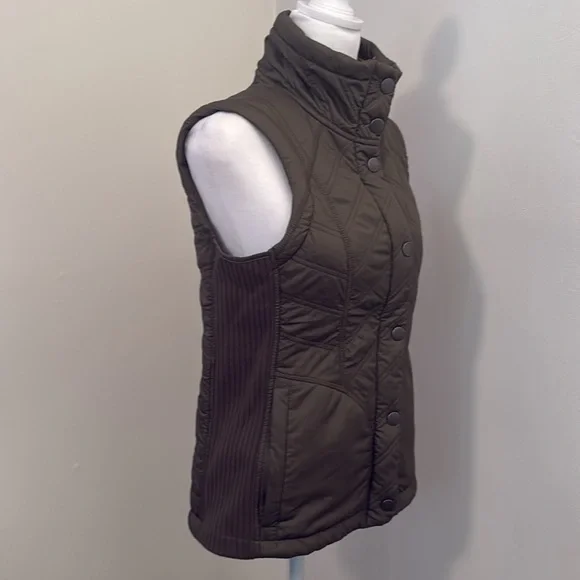 prAna Diva Vest - Women's Medium - Olive Green / Tan - Shearling (NWT) - Picture 3 of 10